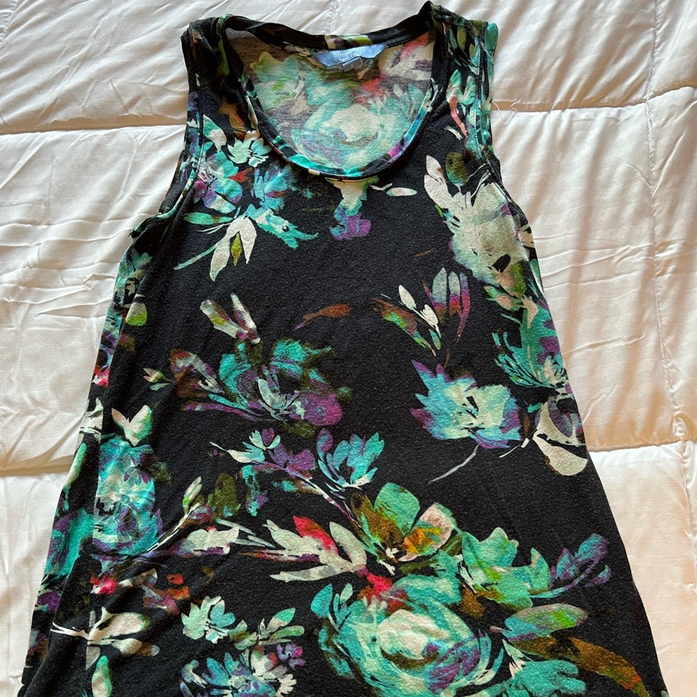 Vera Wang Simply Vera Size Small Floral Tank Black and Pink